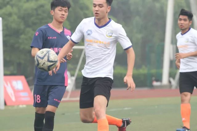 半场-门前漏人致丢球刘晨贡献3扑救 中国U20女足0-1意大利U20女足